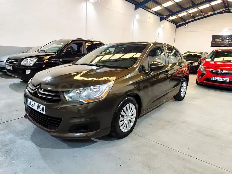 Usado Citroën C4 92 CV (67 kW) 2011 Marrón Berlina