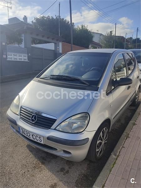 Usado Mercedes A170 Classic 95 CV (69 kW) 2002 Gris / plata Monovolumen