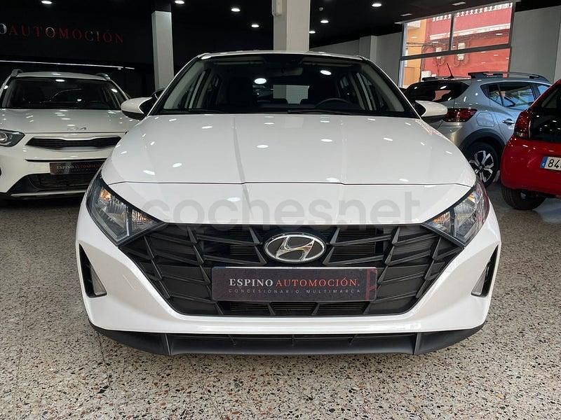 Usado Hyundai i20 84 CV (61 kW) 2023 Blanco Utilitario