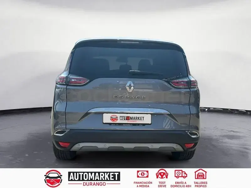Usado Renault Espace Zen 160 CV (117 kW) 2016 Gris / plata Monovolumen