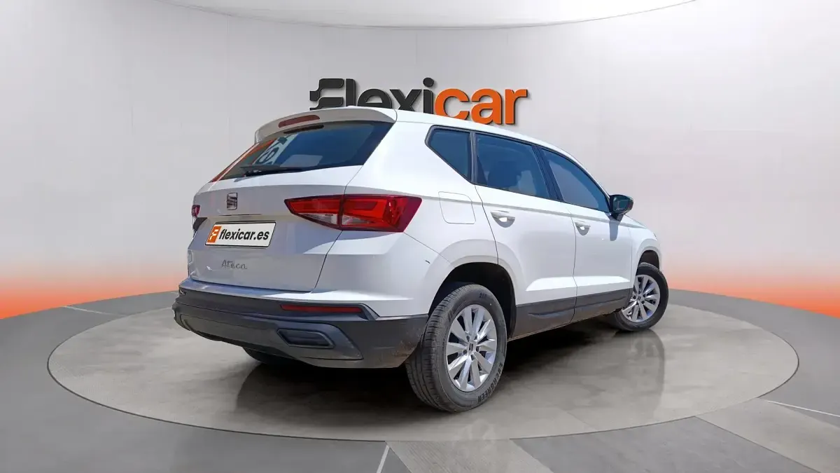Usado Seat Ateca Reference 150 CV (110 kW) 2023 Blanco SUV