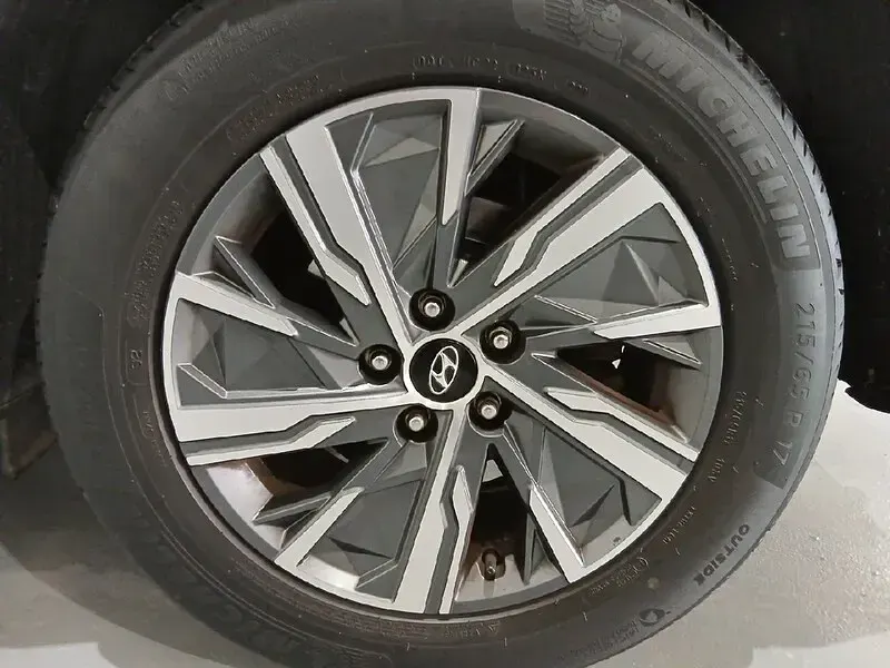 Usado Hyundai Tucson 150 CV (110 kW) 2021 Rojo SUV