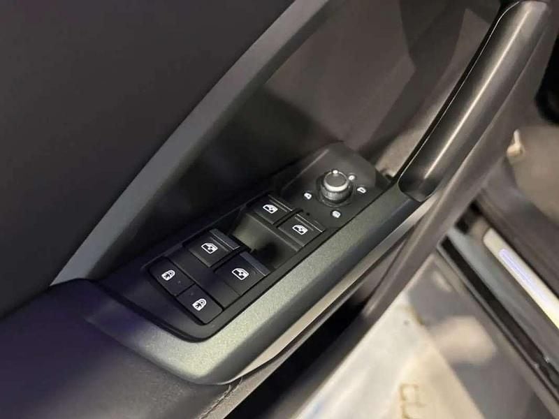 Usado Audi Q3 Sportback Ambiente 245 CV (180 kW) 2021 Negro SUV