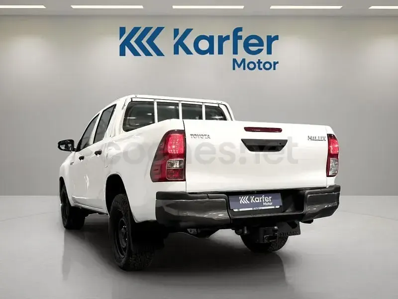 Usado Toyota HiLux 150 CV (110 kW) 2022 Blanco Pickup/Camioneta