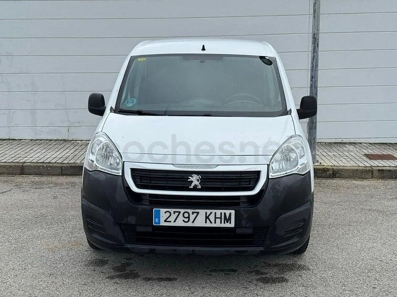 Usado Citroën Berlingo Live 75 CV (55 kW) 2018 Blanco Monovolumen