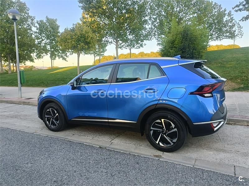 Azul Usado 2023 Kia Sportage SUV | 28.000 € (Buen precio) - Imagen 1/4