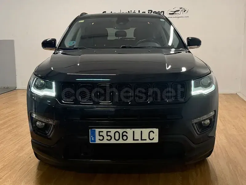 Usado Jeep Compass 150 CV (110 kW) 2020 Negro SUV