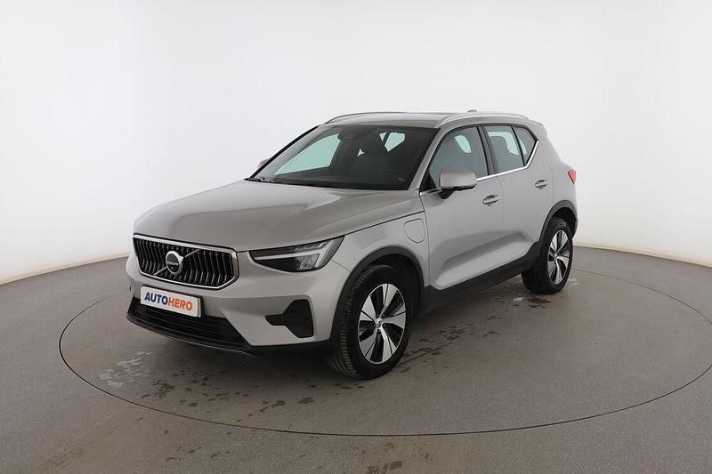 Gris Usado 2022 Volvo XC40 Core SUV | 30.699 € (Precio justo) - Imagen 1/3