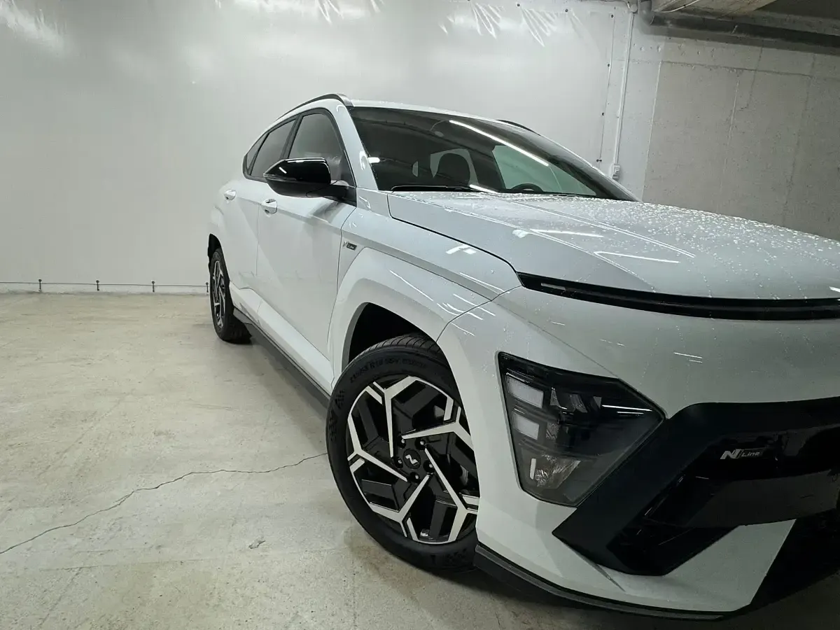 Usado Hyundai Kona N Line 141 CV (103 kW) 2024 Blanco SUV
