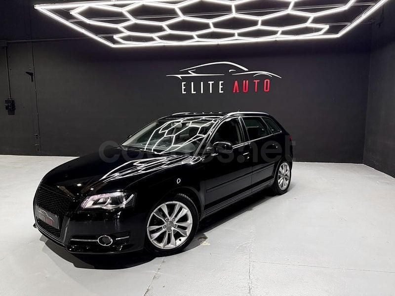 Usado Audi A3 Ambition 140 CV (102 kW) 2012 Negro Utilitario