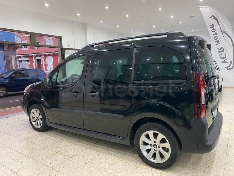 Usado Citroën Berlingo Feel 110 CV (80 kW) 2017 Negro Monovolumen