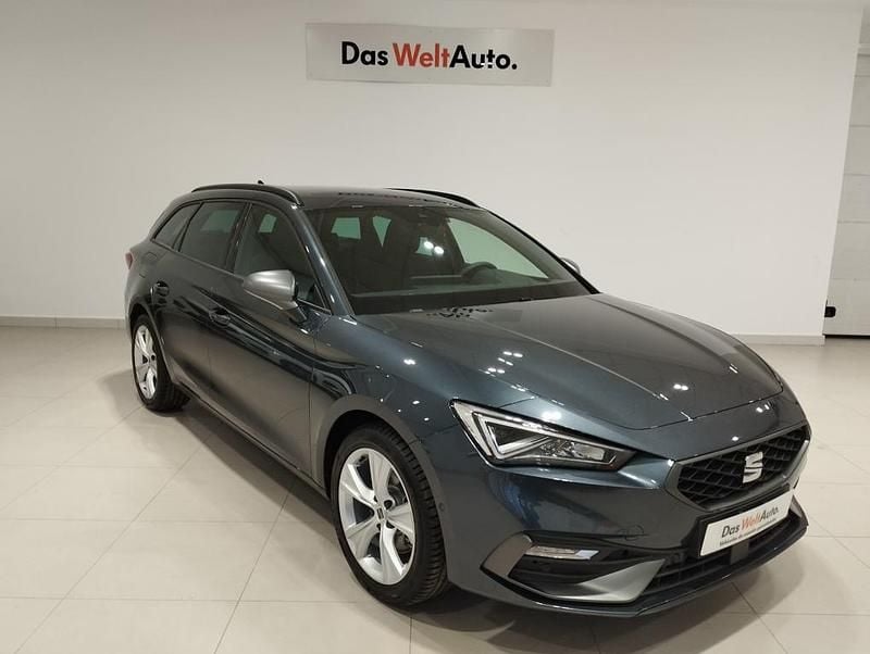 Gris Nuevo 2025 Seat Leon FR Familiar | 24.250 € (Buen precio) - Imagen 1/4