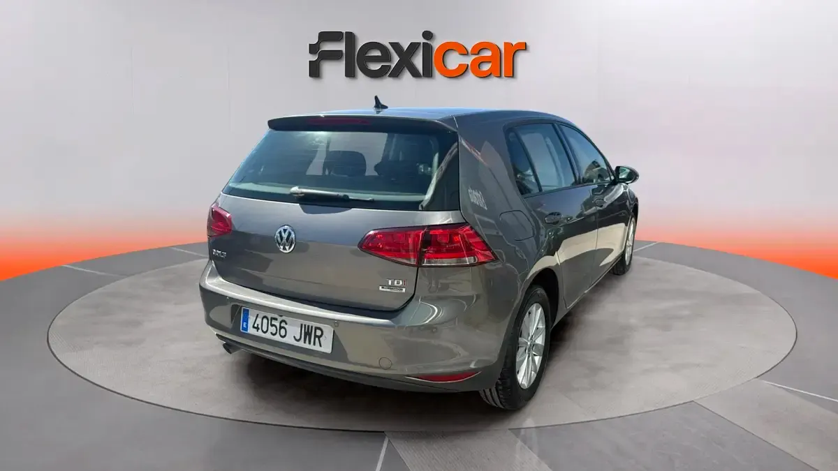 Usado VW Golf VII Advance 116 CV (85 kW) 2017 Gris Berlina
