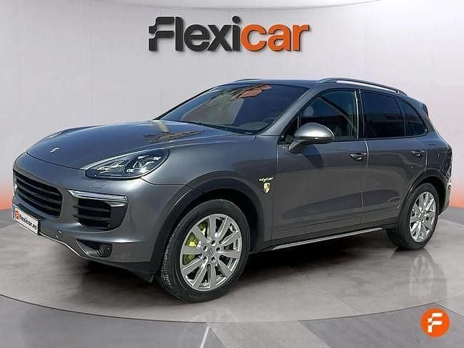 Usado Porsche Cayenne S E-Hybrid 416 CV (305 kW) 2017 Gris SUV