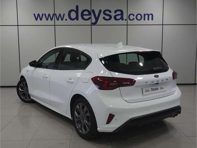 Usado Ford Focus ST-Line 125 CV (91 kW) 2025 Blanco Utilitario