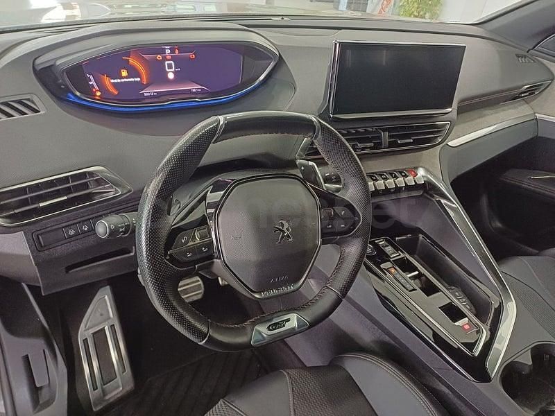 Usado Peugeot 3008 GT 130 CV (95 kW) 2023 Gris / plata SUV