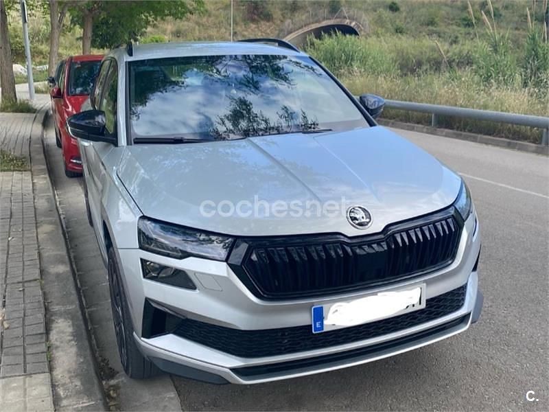 Usado Skoda Karoq SportLine 150 CV (110 kW) 2023 Gris / plata SUV