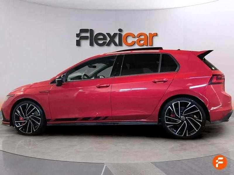Usado VW Golf VIII GTI 300 CV (220 kW) 2023 Rojo Utilitario