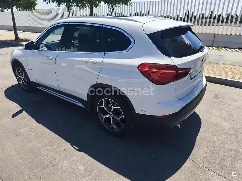 Usado BMW X1 116 CV (85 kW) 2015 Blanco SUV