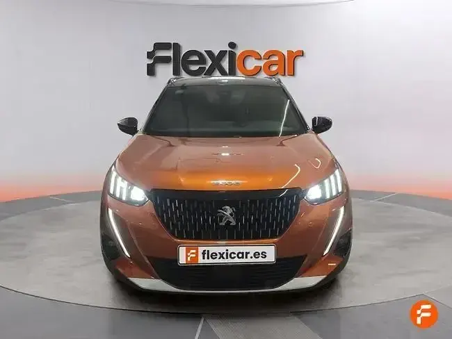 Usado Peugeot 2008 GT-line 130 CV (95 kW) 2020 Naranja SUV