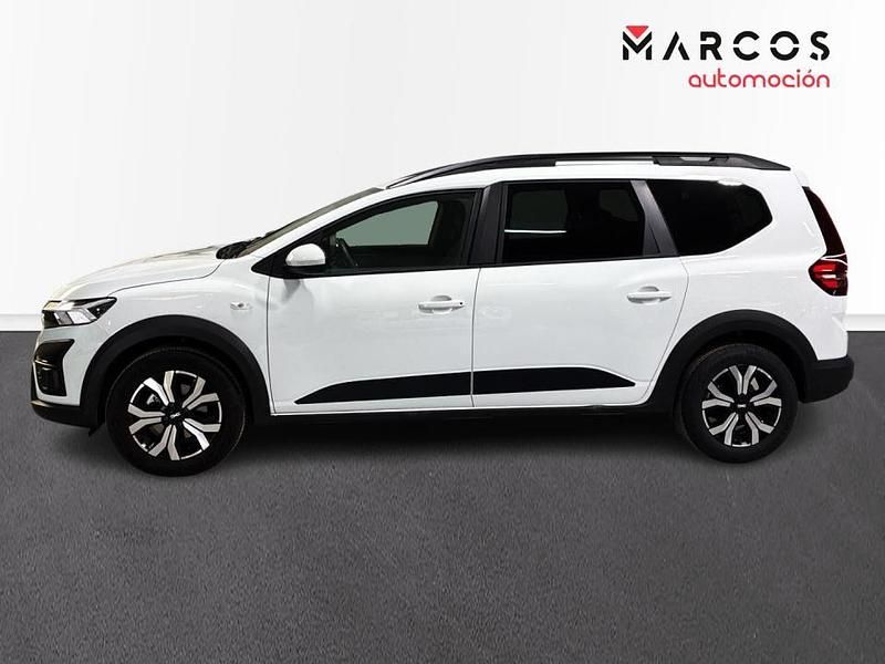 Usado Dacia Jogger Expression 100 CV (73 kW) 2023 Blanco Monovolumen