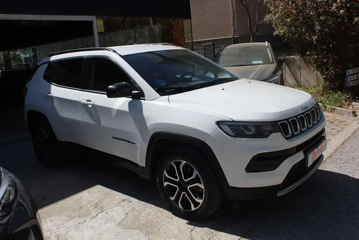 Usado Jeep Compass Limited 2023 SUV