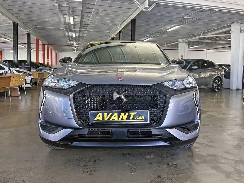 Usado DS Automobiles DS3 Crossback Performance 130 CV (95 kW) 2022 Gris / plata SUV