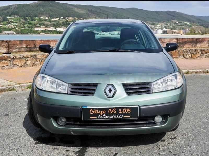 Usado Renault Mégane II Expression 105 CV (77 kW) 2005 Verde Berlina
