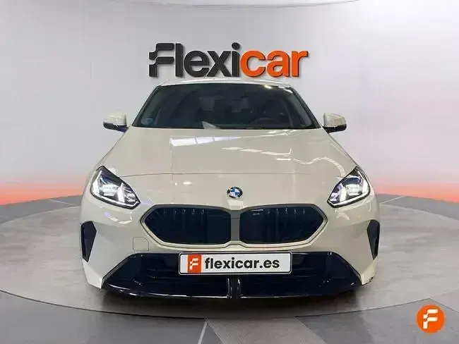 Usado BMW 120 163 CV (119 kW) 2025 Blanco Utilitario