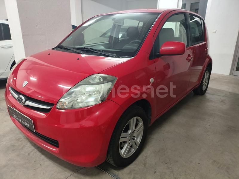 Usado Subaru Justy 70 CV (51 kW) 2007 Rojo Utilitario