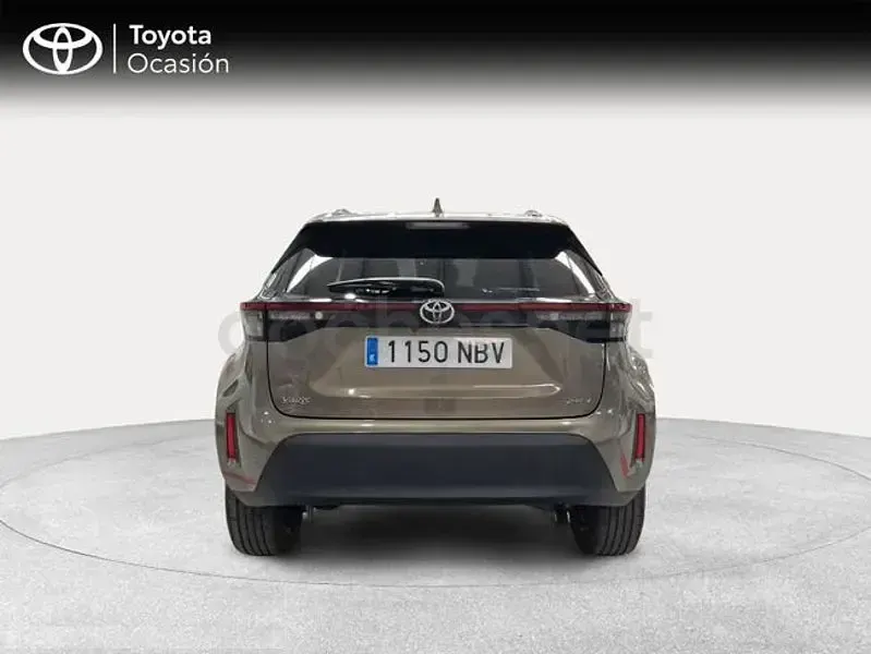 Usado Toyota Yaris Cross Active 116 CV (85 kW) 2025 Marrón SUV