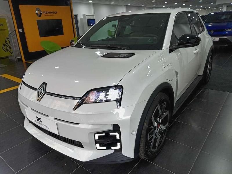 Usado Renault Megane E-Tech Techno 110 kW (150 CV) 2025 Blanco Utilitario