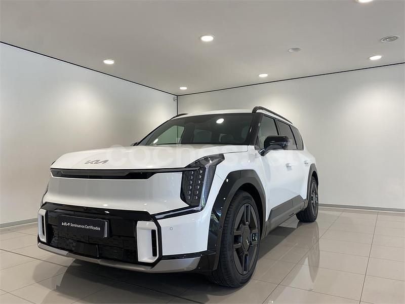 Blanco Nuevo 2025 Kia EV9 2 SUV | 73.855 € - Imagen 1/4