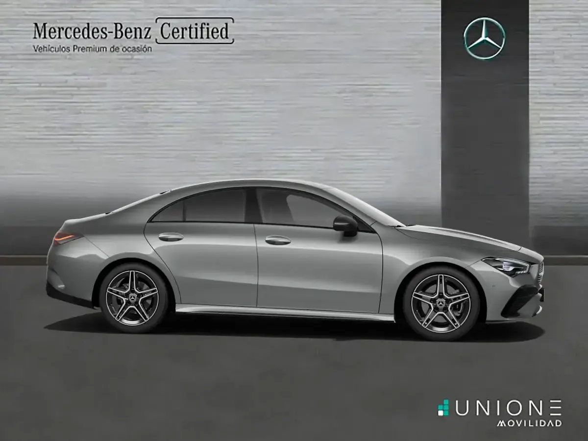 Usado Mercedes CLA220 190 CV (139 kW) 2025 Gris Berlina