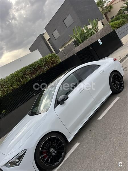 Blanco Usado 2020 Mercedes CLA180 Shooting Brake Familiar | 35.500 € - Imagen 1/4