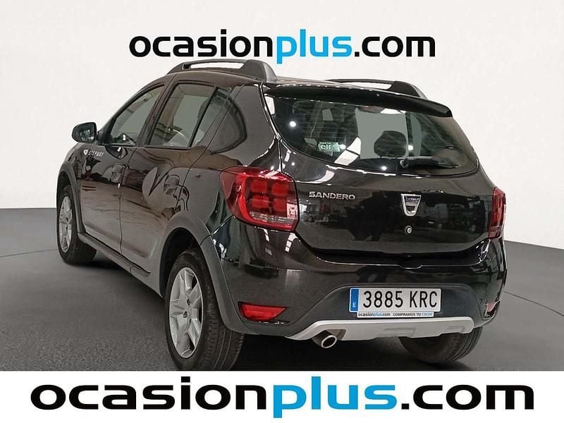 Usado Dacia Sandero Essentiel 90 CV (66 kW) 2018 Negro Utilitario