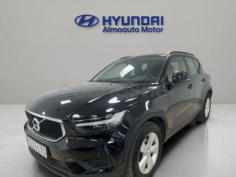 Usado Volvo XC40 Momentum 129 CV (94 kW) 2021 Negro SUV