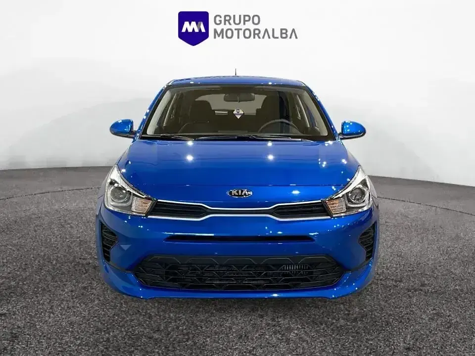 Usado Kia Rio 100 HP (73 kW) 2021 Azul Sedan