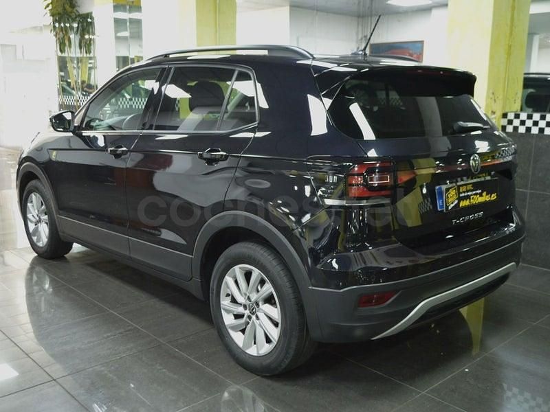 Usado VW T-Cross Advance 110 CV (80 kW) 2022 Negro SUV