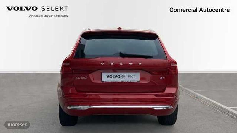 Usado Volvo XC60 Plus 2023 Rojo SUV