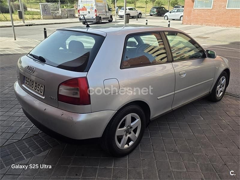 Usado Audi A3 Ambition 150 HP (110 kW) 2002 Cinzento Citadino