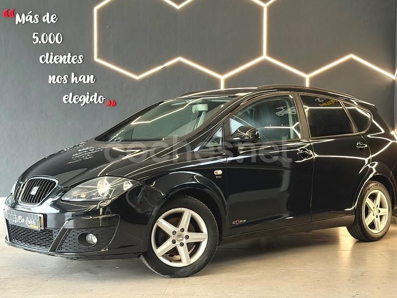 Usado Seat Altea XL Style 105 CV (77 kW) 2012 Negro Monovolumen