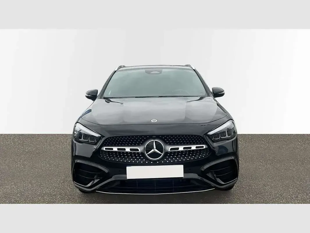 Usado Mercedes GLA250 218 CV (160 kW) 2025 Negro SUV