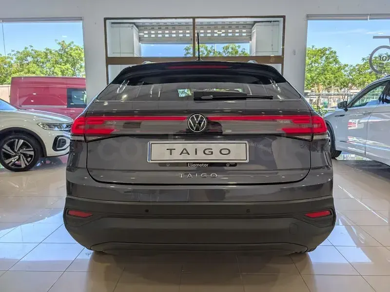 Usado VW Taigo Life 110 CV (80 kW) 2022 Gris / plata SUV