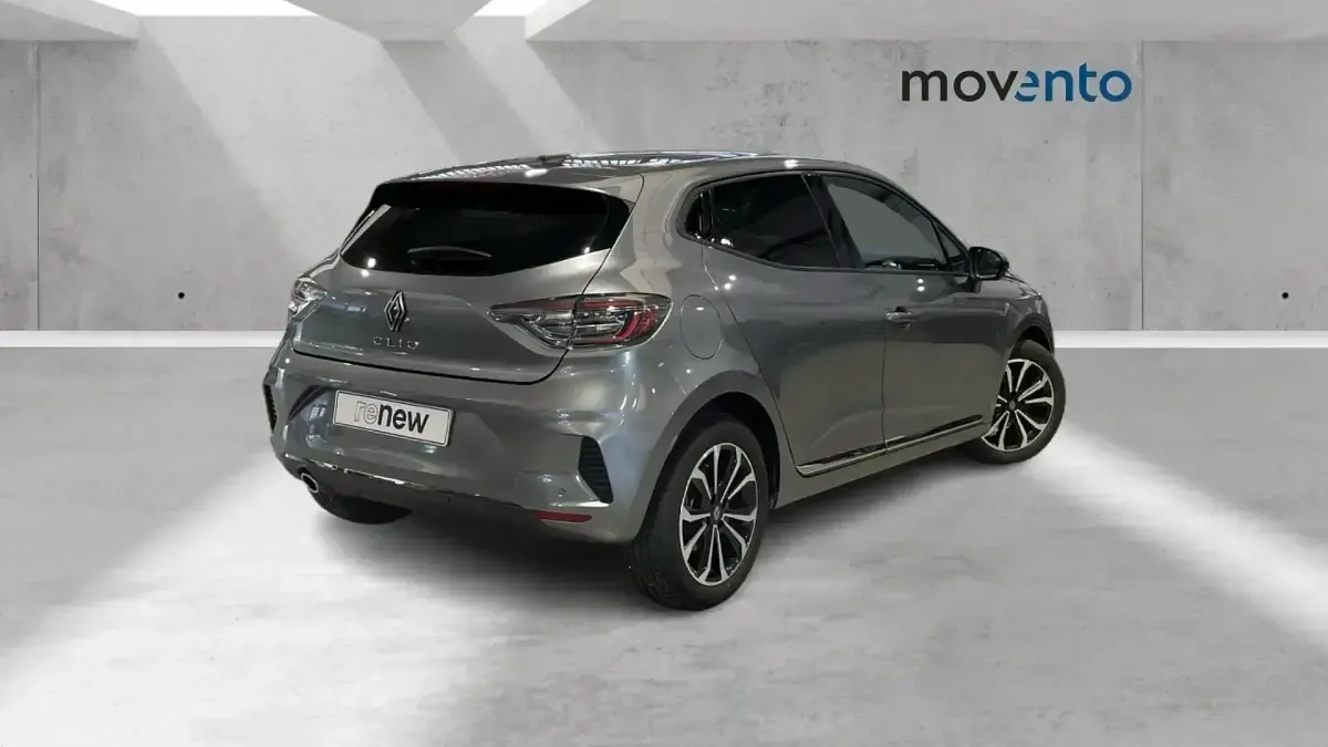 Usado Renault Clio V Techno 100 CV (73 kW) 2025 Gris Berlina