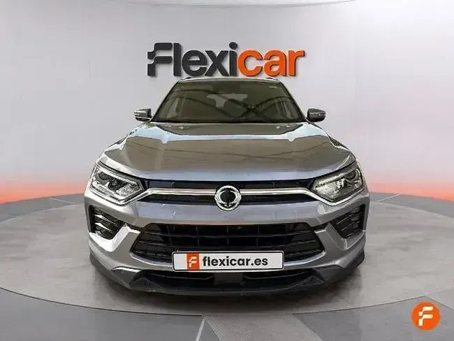 Usado SsangYong Korando 149 CV (109 kW) 2024 Gris SUV
