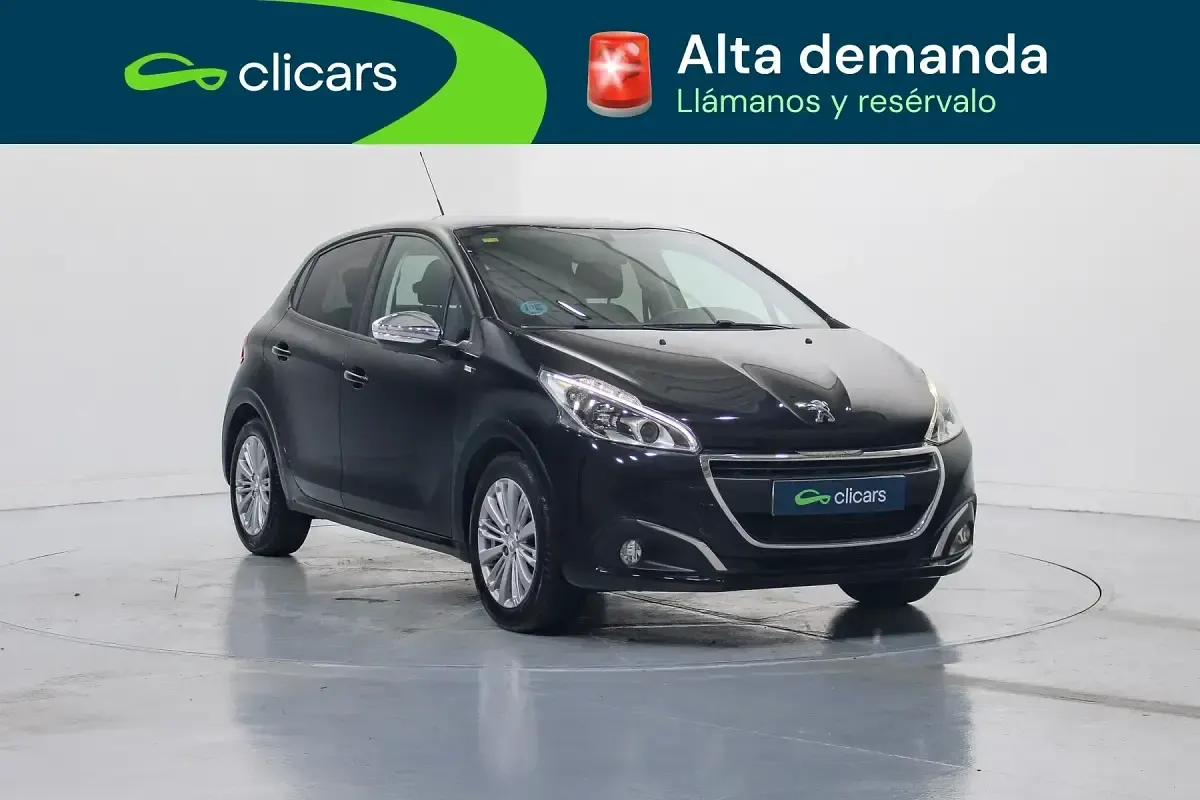 Usado Peugeot 208 Style 82 CV (60 kW) 2016 Negro Utilitario