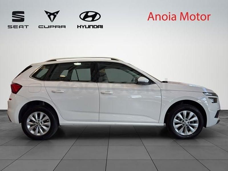 Usado Skoda Kamiq Ambition 110 CV (80 kW) 2021 Blanco SUV