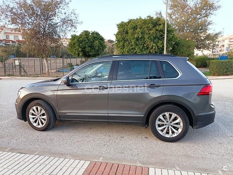 Usado VW Tiguan Sportline 150 CV (110 kW) 2017 Gris / plata SUV