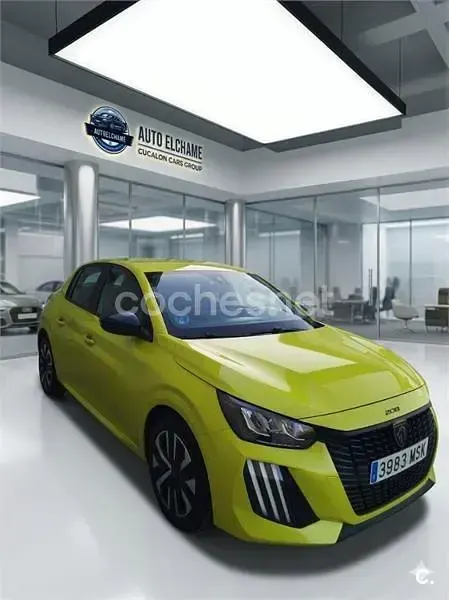 Usado Peugeot 208 Active 100 CV (73 kW) 2024 Amarillo Utilitario